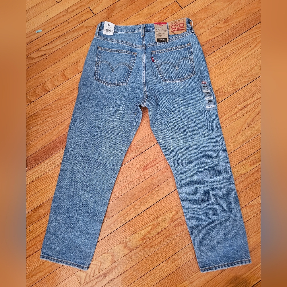 Levi’s 501 Original Fit Jeans 29x26 Light Wash NWT - Picture 3 of 3